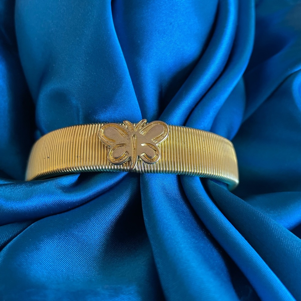 Shiny Gold Tone Mesh Stretch Butterfly Bracelet